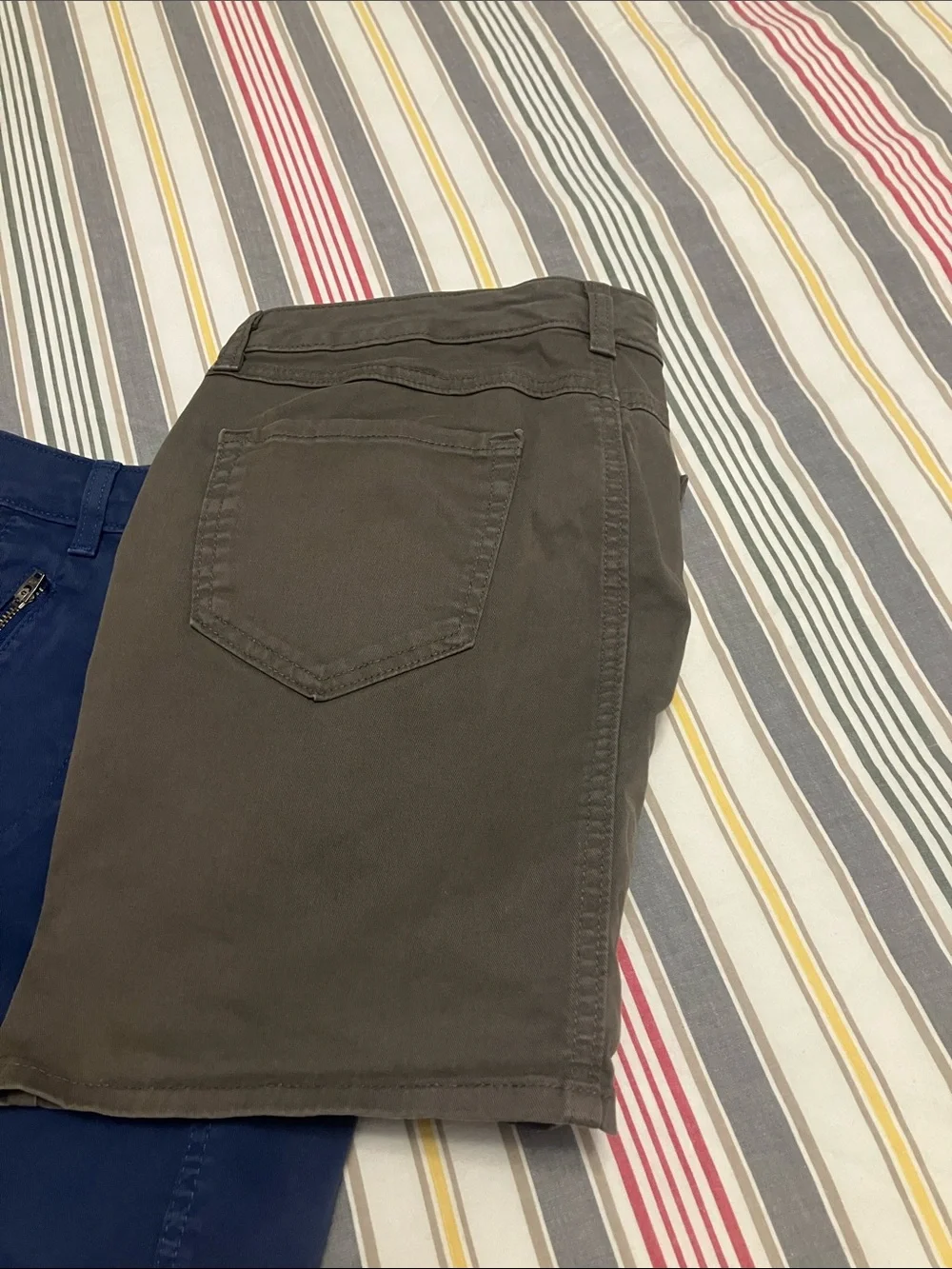 Lot of 2 Gap skirts